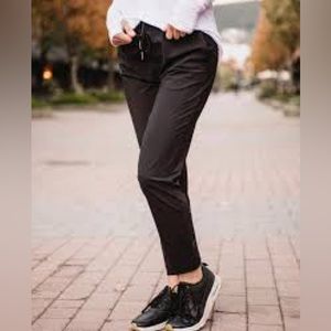 NWT Zyia Everywhere Pant Black M